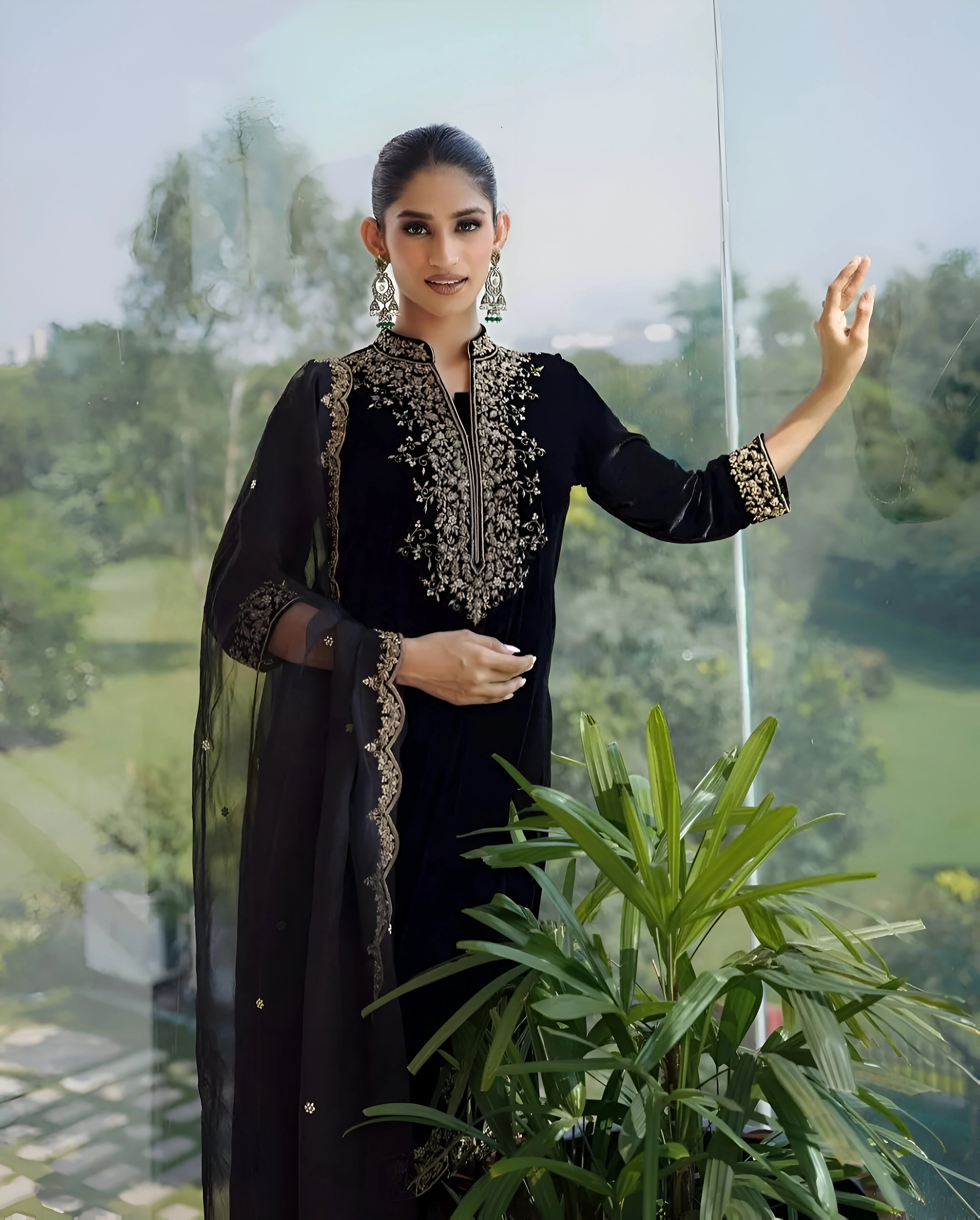 Handmade Indian Pakistani velvet kurti pants dupatta size 42 India | Ubuy